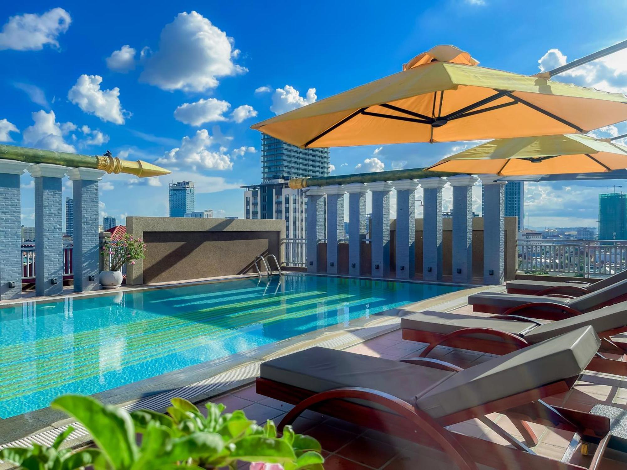 Jaya Suites Hotel Phnom Penh Exterior foto
